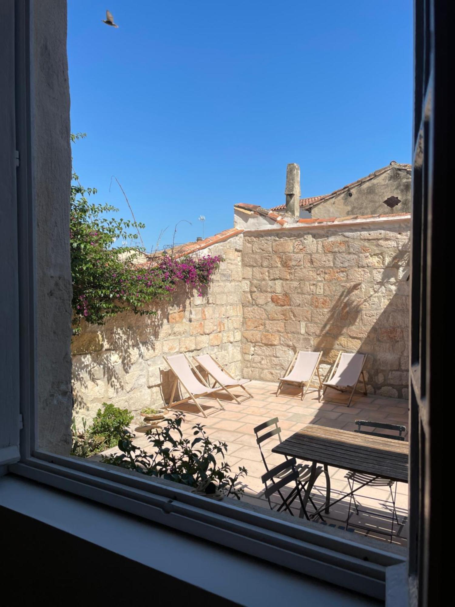 Maison De Maitre Proche Plage A Aigues-Mortes Exterior foto