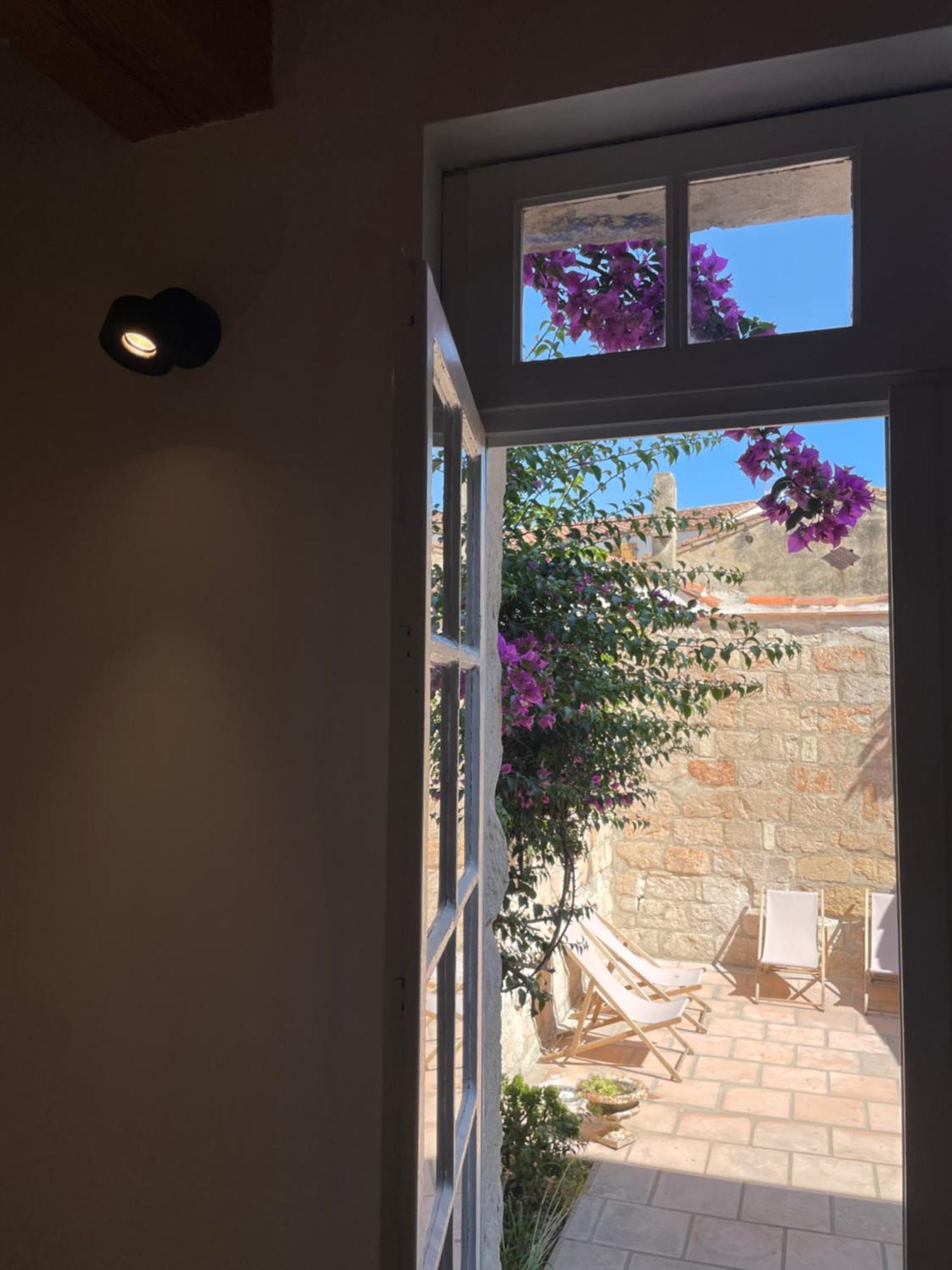 Maison De Maitre Proche Plage A Aigues-Mortes Exterior foto